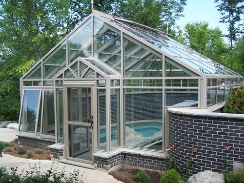 The Benefits of Aluminum Pool Enclosure Framing: Why It's the Best Choice